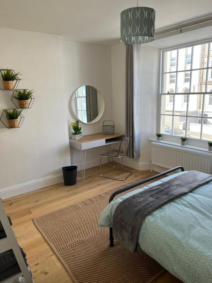 Lovely 1 Bed Flat *Free Parking* Hoe/Barbican Plymouth Dış mekan fotoğraf